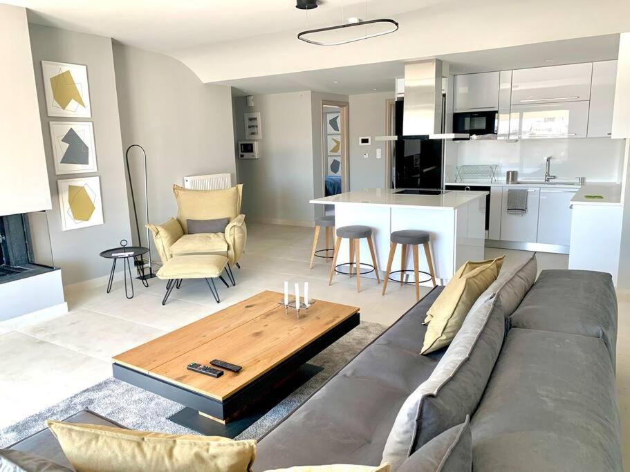 Fab New Flat In Central Athens W/ Acropolis Views Εξωτερικό φωτογραφία